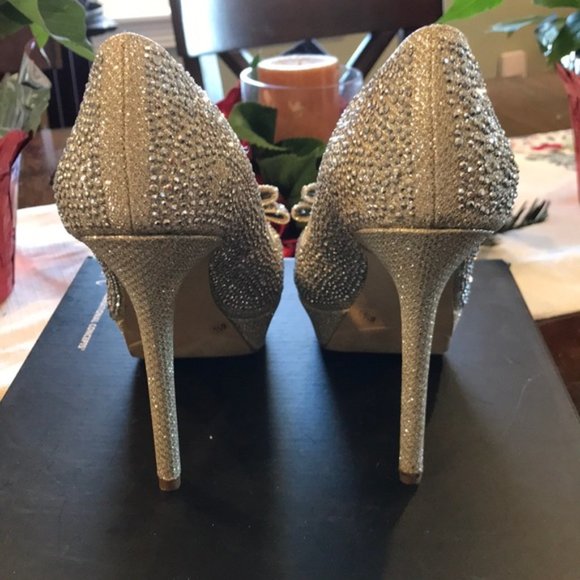 INC Rhinestone Bow Platform Dress Shoe - Picture 8 of 8